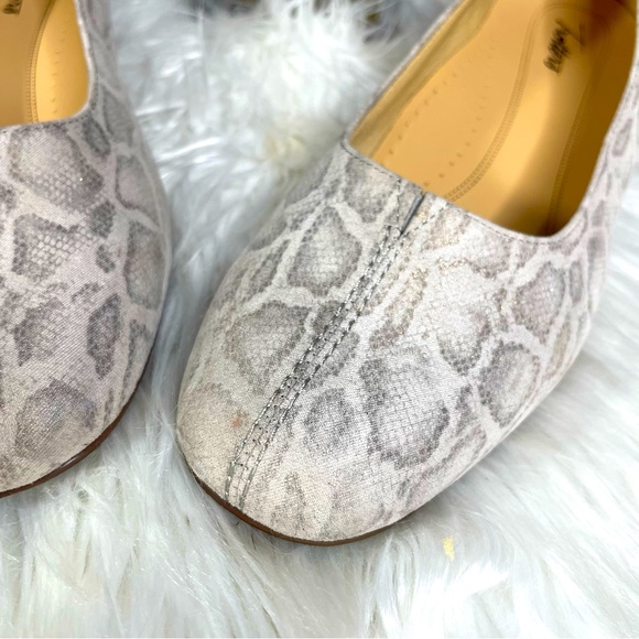 Trotters Doris Leather Pumps Grey Snake Print Sz. 10.5 - Picture 4 of 11